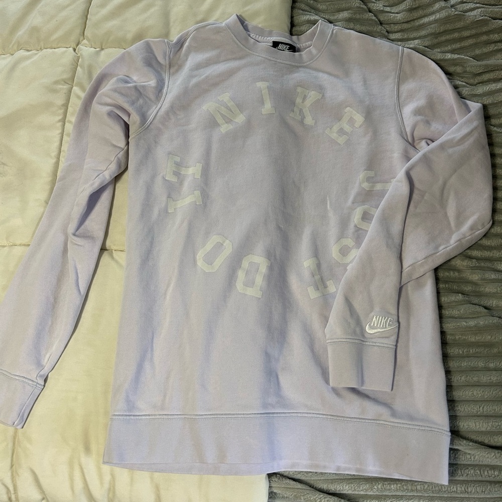 Men’s Nike crew neck